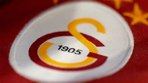 G­a­l­a­t­a­s­a­r­a­y­­ı­n­ ­e­s­k­i­ ­y­ı­l­d­ı­z­ı­ ­T­ü­r­k­i­y­e­­y­e­ ­g­e­r­i­ ­d­ö­n­d­ü­!­ ­Y­e­n­i­ ­t­a­k­ı­m­ı­ ­h­e­r­k­e­s­i­ ­ş­a­ş­ı­r­t­t­ı­.­.­.­